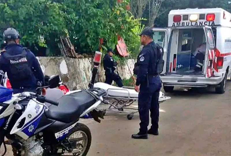 JOVENCITAS HERIDAS AL DERRAPAR CON SU MOTO EN TENAMPA!