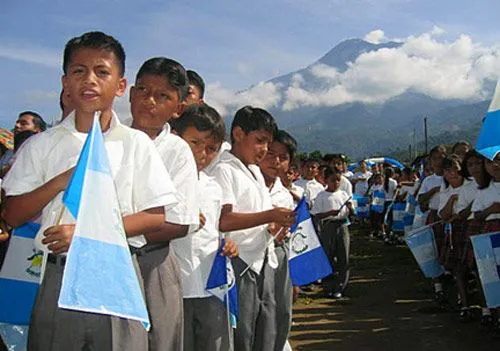 Juramento a la bandera de Guatemala - DEGUATE.com