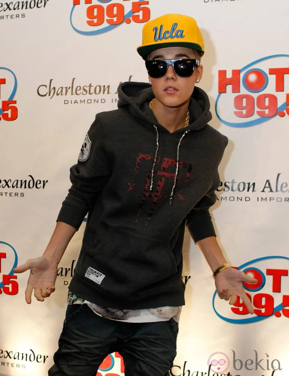 Justin Bieber con gafas y gorra gigante: Justin Bieber, el ídolo ...