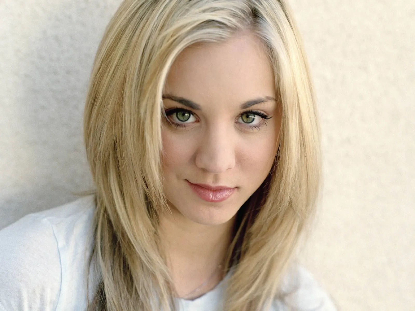 Kaley Cuoco Photos | Tv Series Posters and Cast