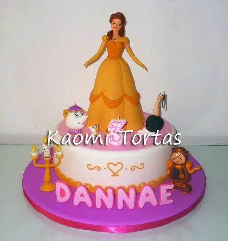 Kaomi Tortas: Torta de Bella para 40 porciones