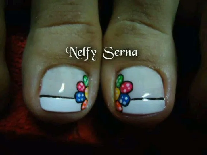 Uñas de los pies cin flor | Uñas | Pinterest