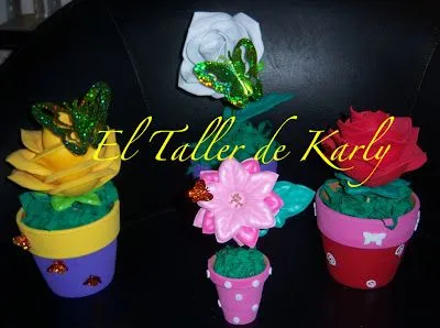 Karly Creativa: FLORES TERMOFORMADAS