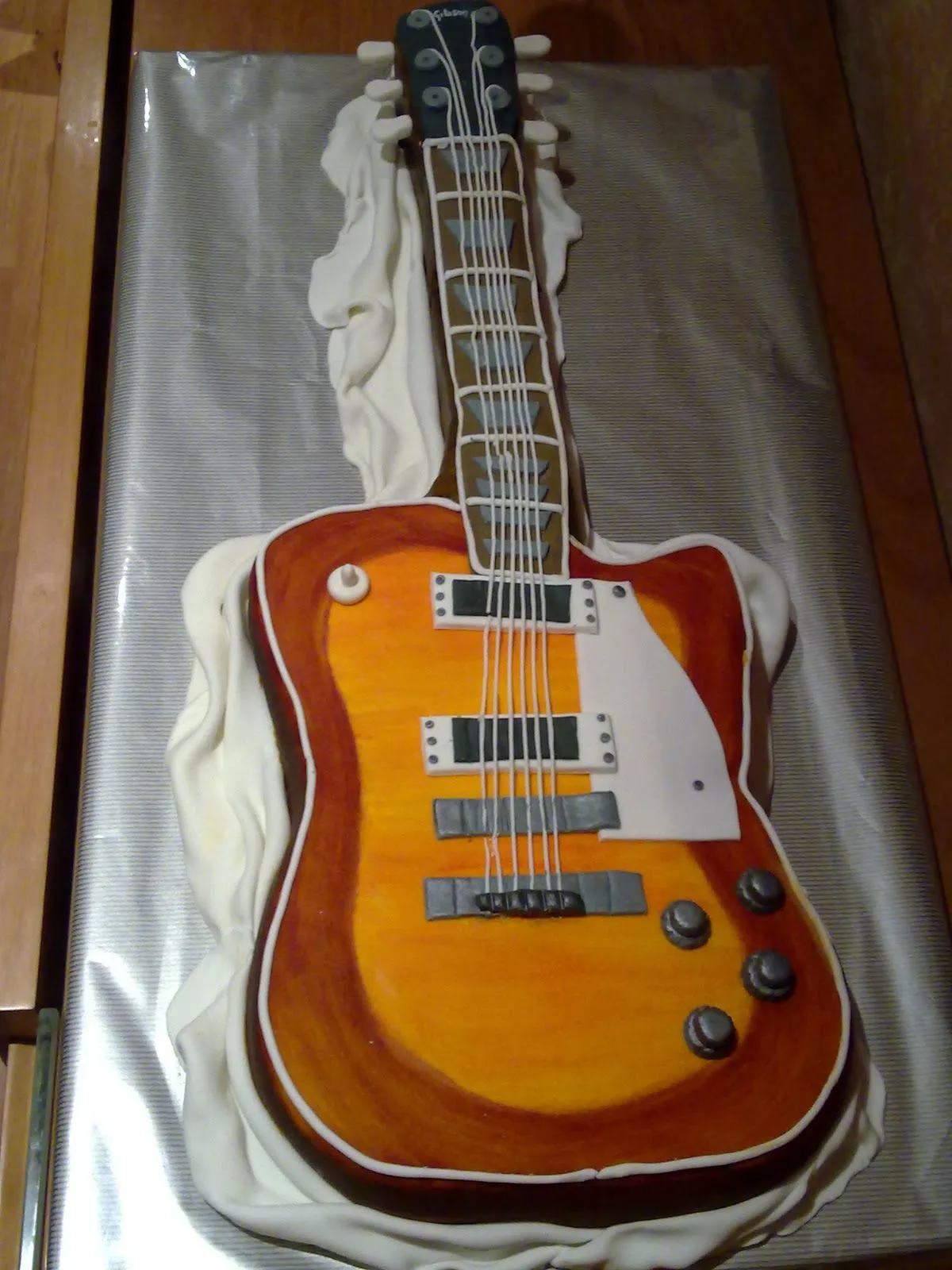 Karma's cakes: Tarta guitarra Gibson les Paul