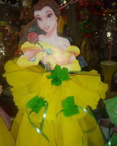 Karuzza Eventos: PIÑATAS PRINCESAS