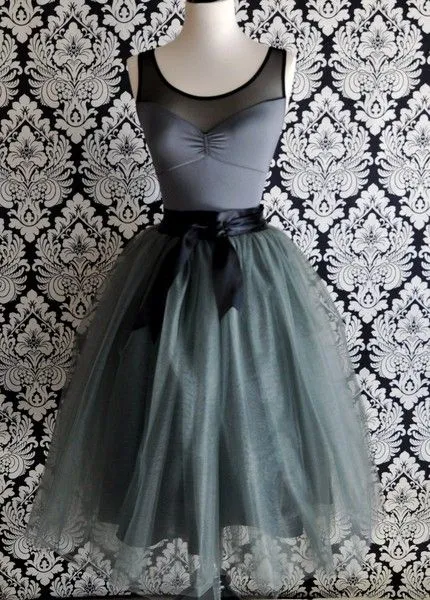 Keepin' up with the Khahil's: KaRaLouTopia:Flower Girl TuTu Dresses!