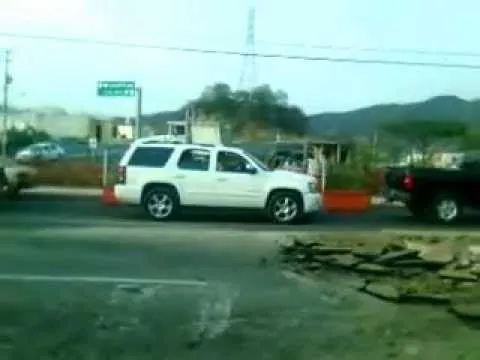 EL KOMANDER NARCO CONVOY DE TROCAS Y CAVALGATA MANZANILLO 2013 ...