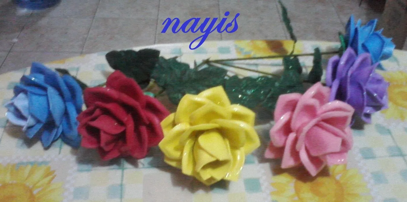 Kositas Nayis's: Flores En foami