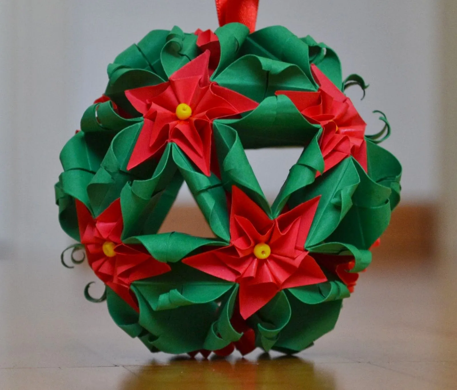 Kusudama Flor de Pascua ~ Arte Kusudama