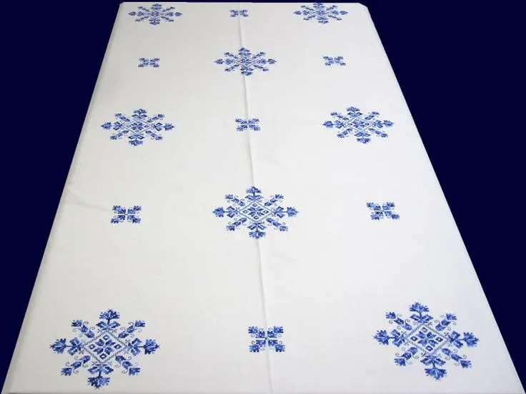 Las “labores de Lagartera” o "bordados de Lagartera" son finos y ...