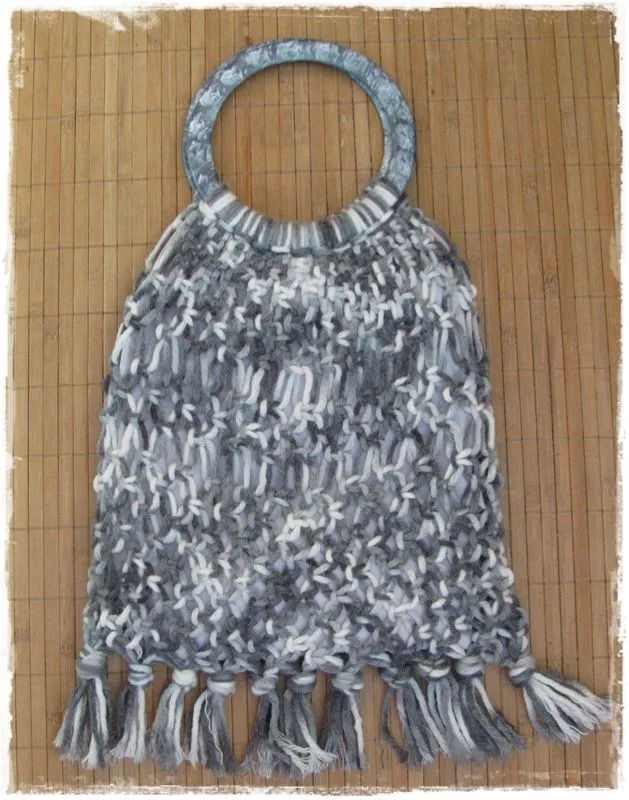 Mis labores de Patchwork...y algo más: Bolsos de macramé