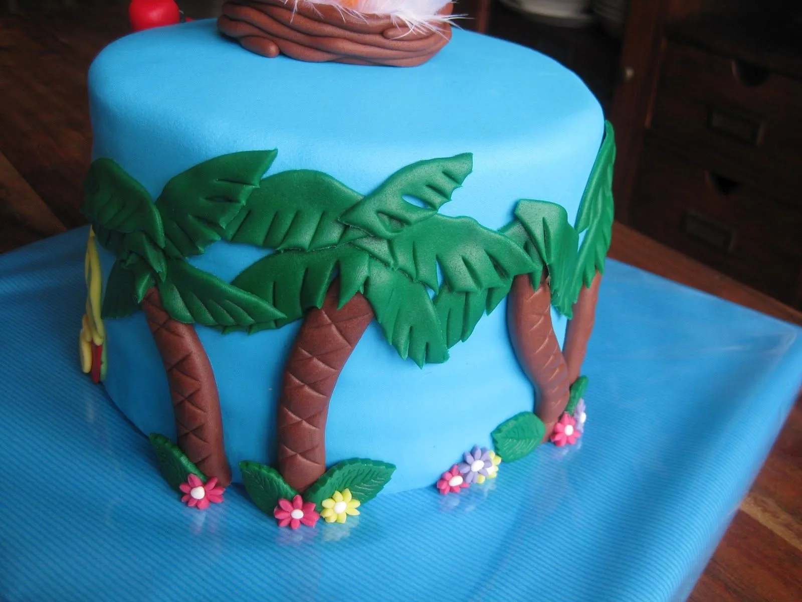 LADY PASTELES: DINOSAURIOS AL TREEEEENNNNNNN!!!!!!!