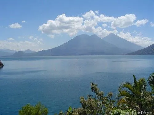 El Lago mas Bello del Mundo. « Un Blog de Guatemala.