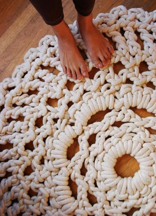 LALOLE BLOG: ALFOMBRAS DE CROCHET