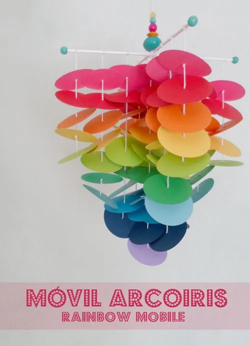 LALOLE BLOG: DIY: MÓVIL ARCOIRIS CON CÍRCULOS DE CARTULINA