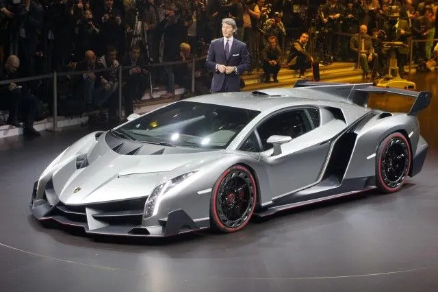 Lamborghini Veneno Debuts Live In Geneva: Gallery