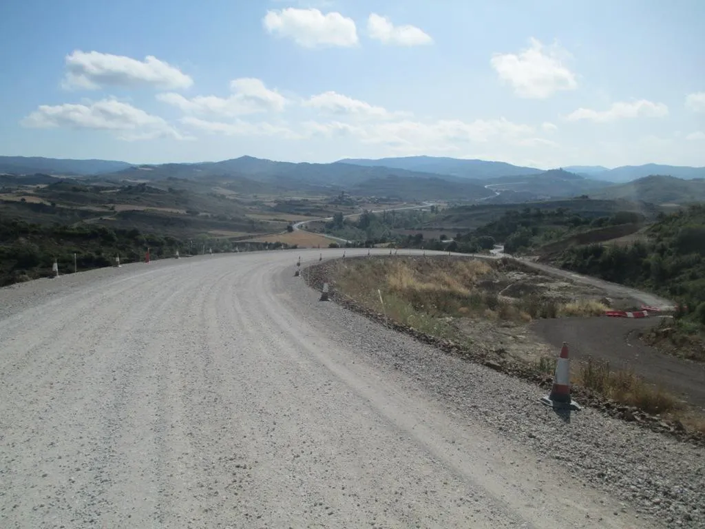 Larués, Pintano, Pista del Regal, Cuatro Caminos, Pintano, Larués ...