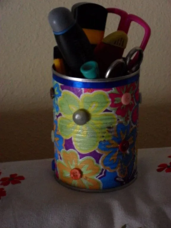 latas decoupage | Aprender manualidades es facilisimo.com