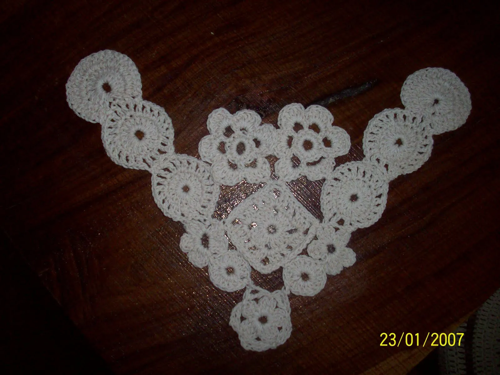 LelaMagdalena: APLIQUES crochet PARA CAMISOLAS O TÚNICAS.