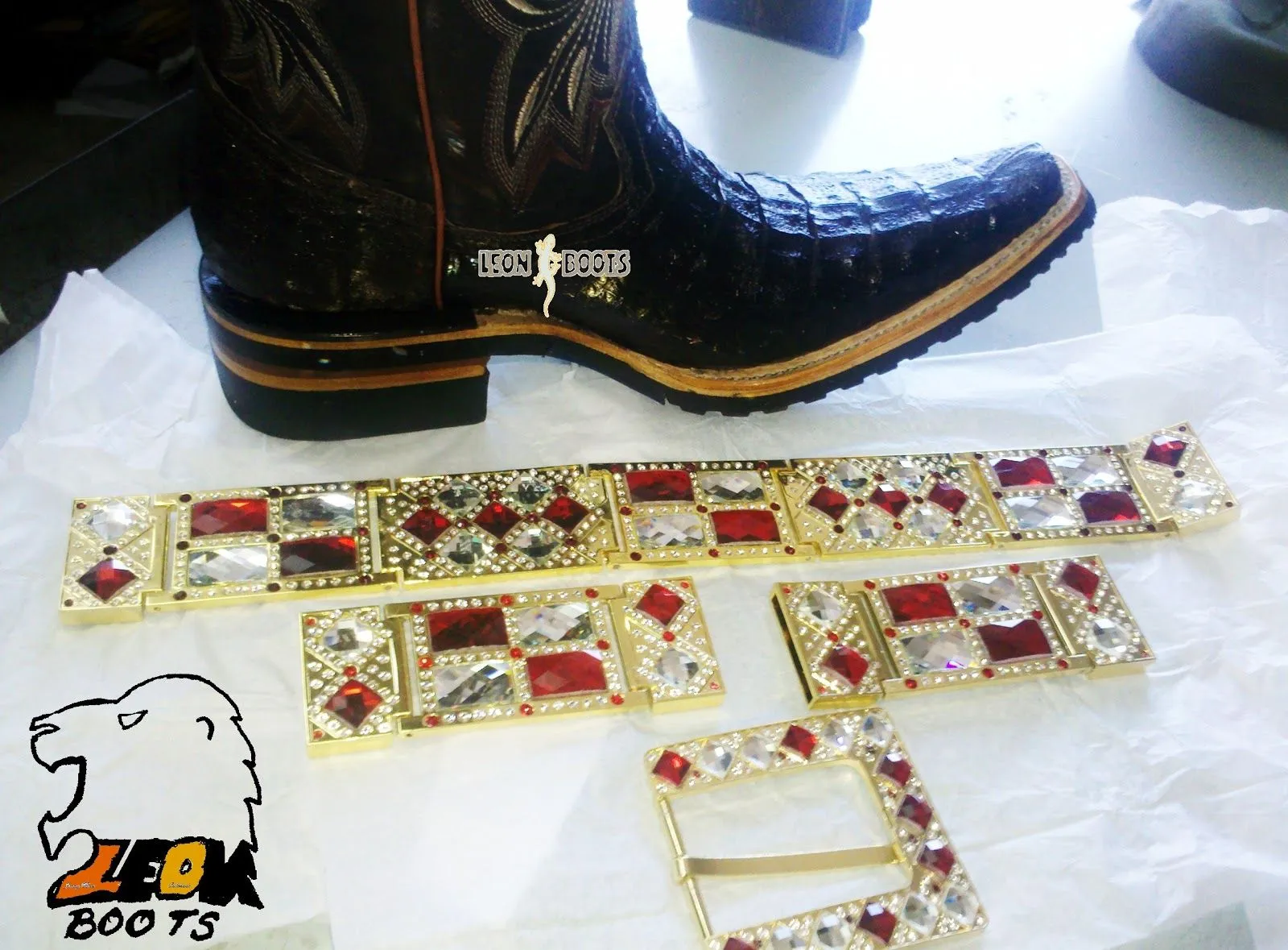 LEONBOOTS: HERRAJES COMPLETO DIAMNATADO