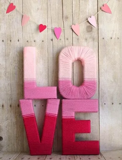 Letras gigantes para el día de San Valentín - Decorando el Hogar