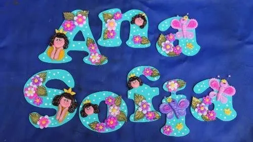 Letras en mdf decoradas con masa flexible infantil en venezuela