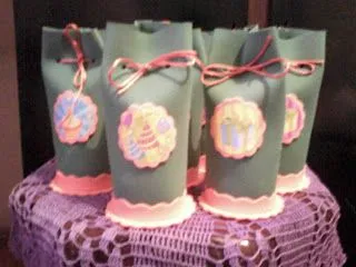 Lilyart's: bolsas para dulces de foamy