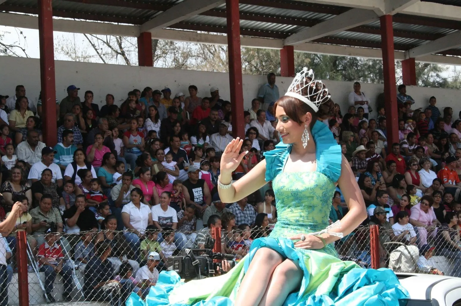 Linda muchacha michoacana | somos de aquí, y de allá