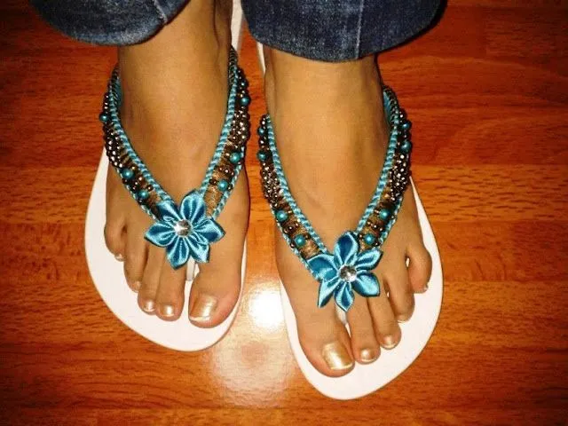 LINDAS SANDALIAS CON PERLAS Y CINTAS : PEINADOS, ZAPATOS Y UÑAS ...