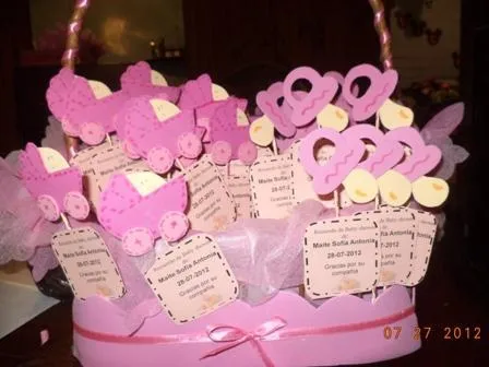 Como hacer encintados de goma eva para baby shower - Imagui