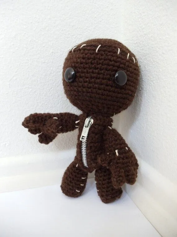 Little Big Planet Sackboy Amigurumi muñeco tejido al por YarrrnIt