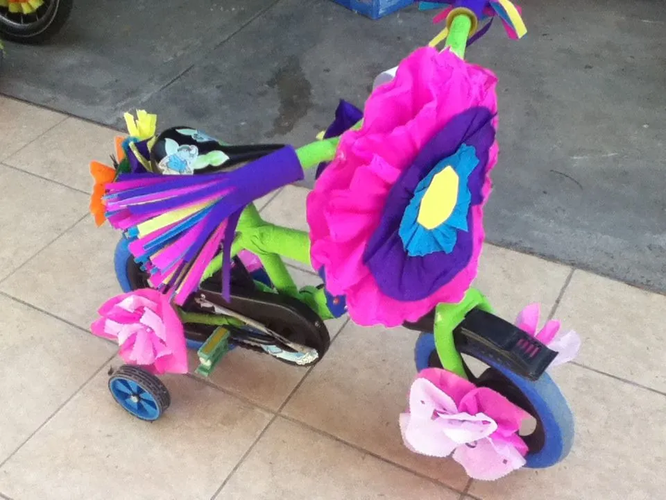 decoración de bicicletas | CRIXIXONA 2013, la Criticona de Xixón