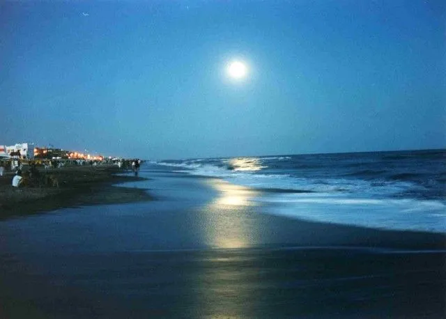 Fotos de playas por la noche - Imagui