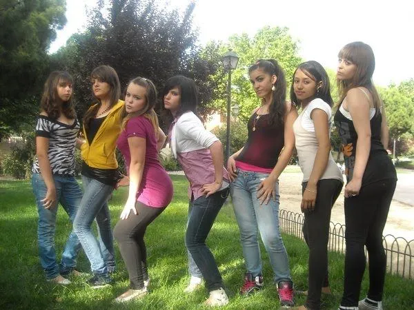 losmenores: eta chamakitas si que son vacanas