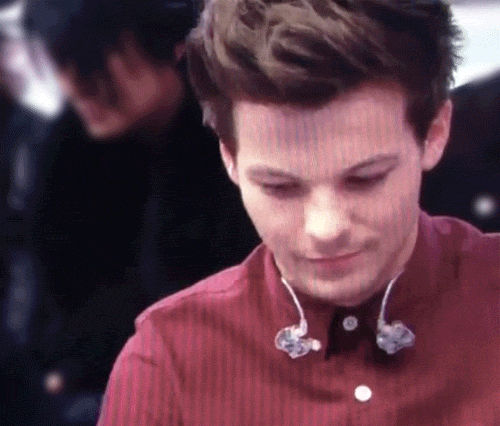 louis tomlinson gif | Tumblr