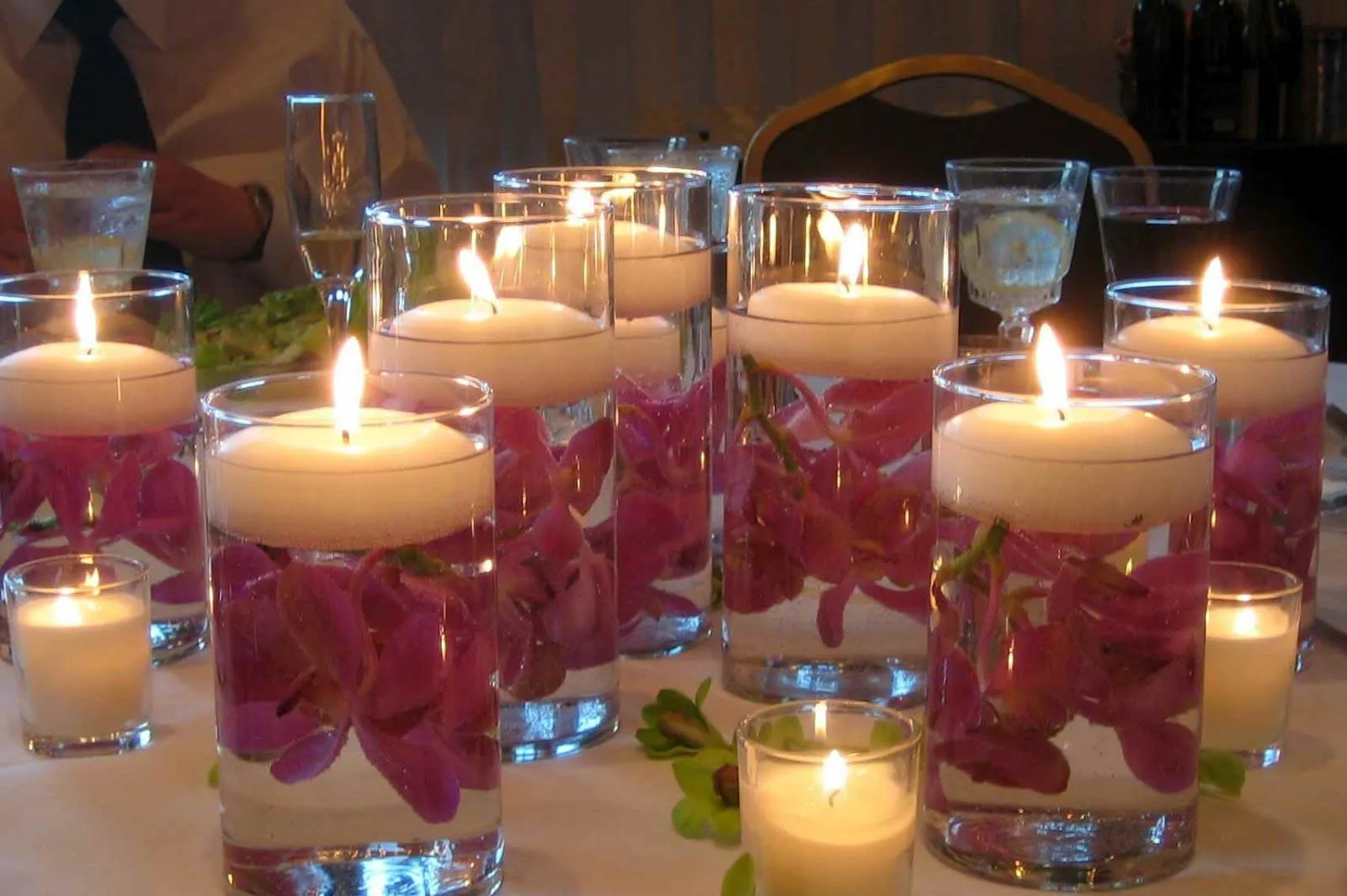 Lounge Fantasy Decoracion: DECORA CON GRUPOS DE VELAS