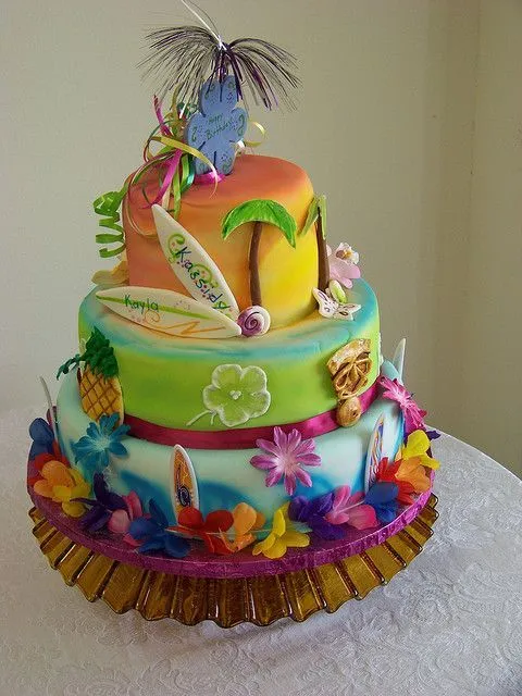 Luau Cake | Decoracion Hawaiana | Pinterest