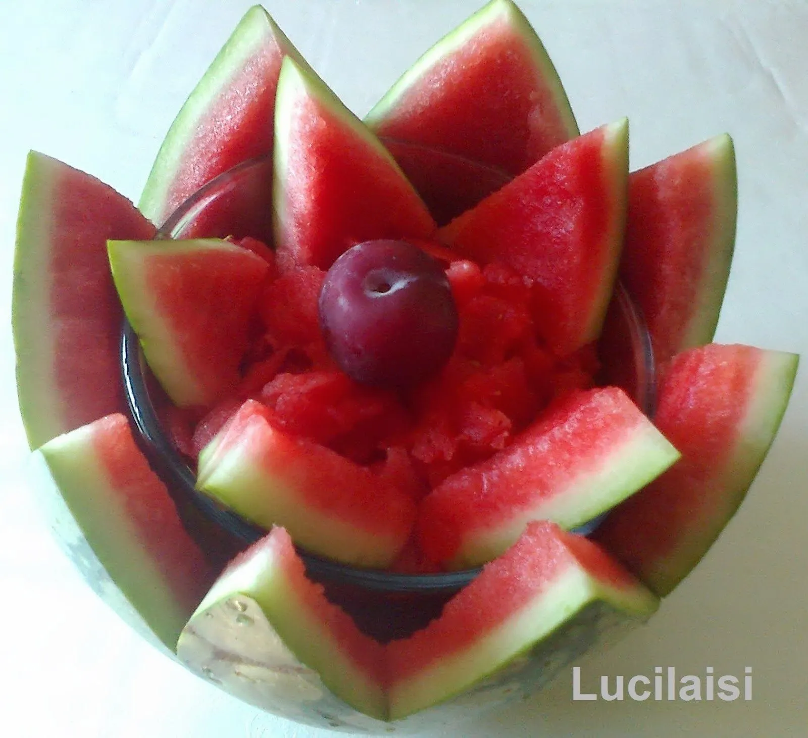 LUCILAISI: Hacer figuras y adornos con fruta y verdura