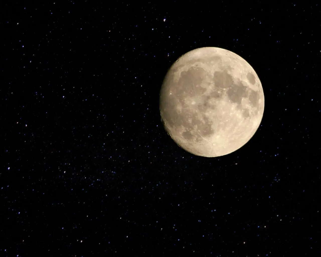 Fotos a la Luna.... Ayuda