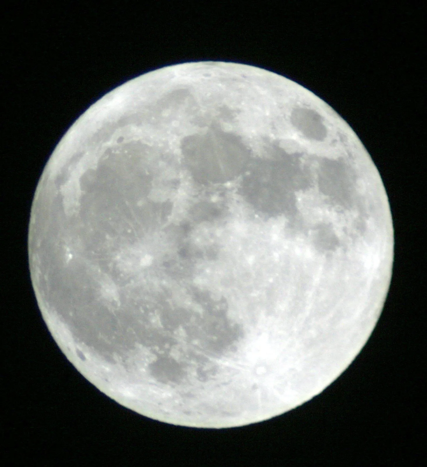 LA LUNA LLENA EN EL PERIGEO | ASTROFELS, ASTRONOMÍA EN CASTELLDEFELS