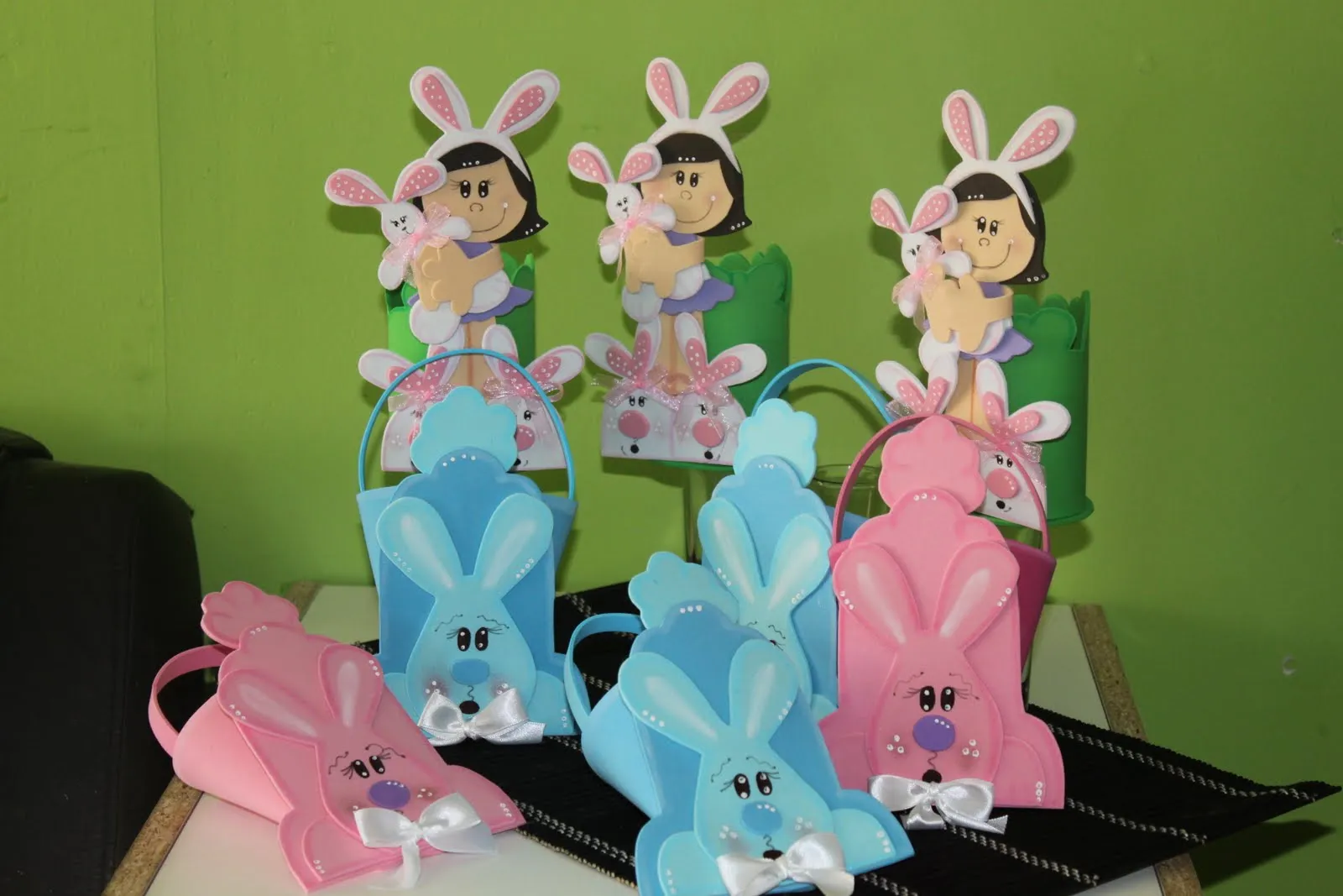 por ultimo aqui les dejo los moldes de estos lindos conejitos ...