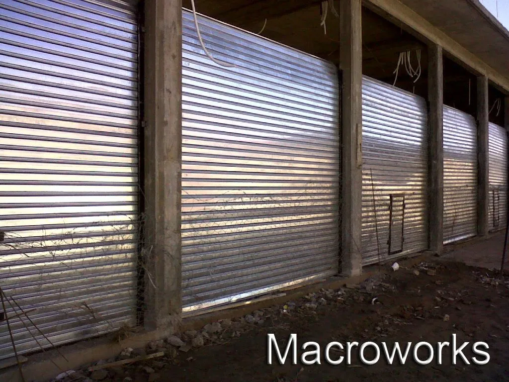 Macroworks CORTINAS METALICAS | TINGLADOS - GALPONES - CORTINAS ...