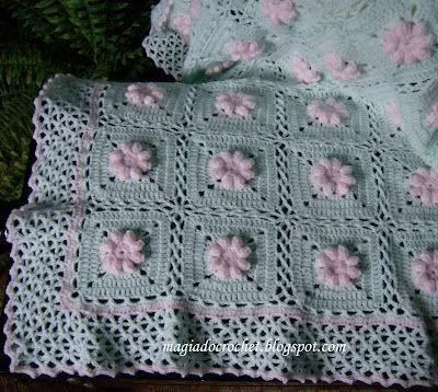 Magia do Crochet: Colchas em crochet para bébé em tons pastel