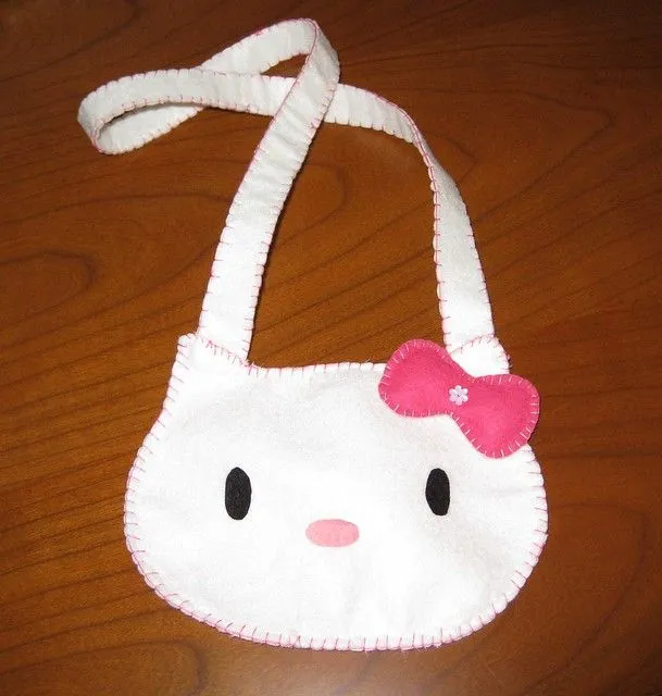 malinha hello kitty fiz esta malinha para oferecer no proximo fds a ...