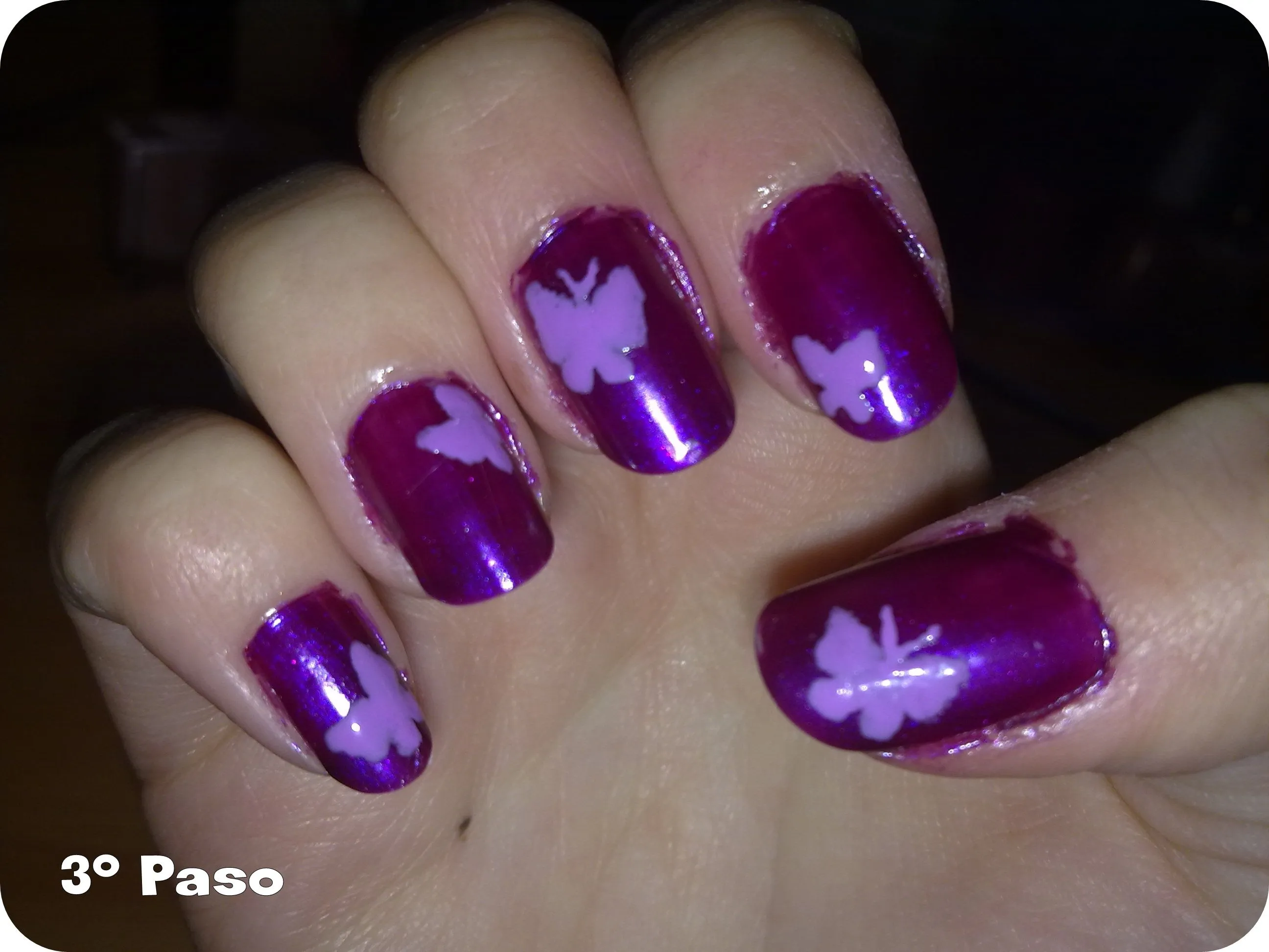 Manicura lila de mariposa | milycreativity