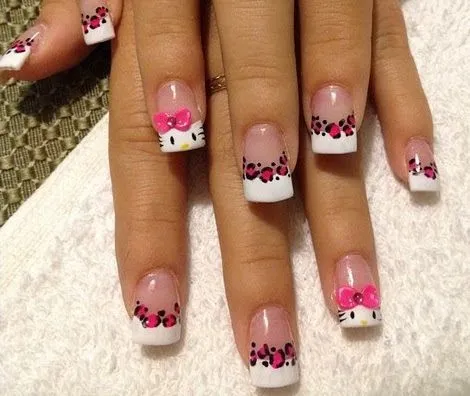 Todo Sobre Manos y Pies: Lindos Diseños de Uñas de Hello Kitty