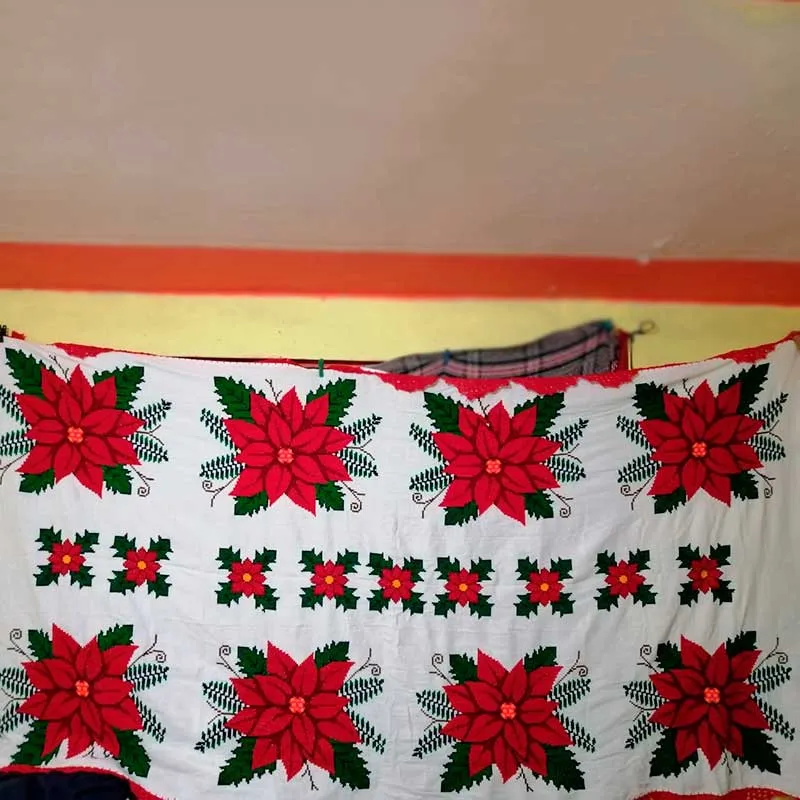 Mantel-nochebuena bordado a mano - Mercaideas