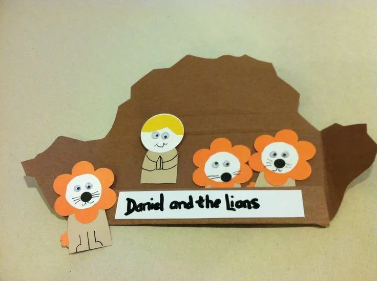 MANUALIDADES DE LA BIBLIA. DANIEL Y LOS LEONES