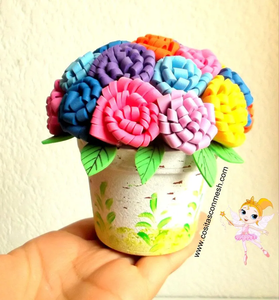 Manualidades flores de fomi ~ cositasconmesh