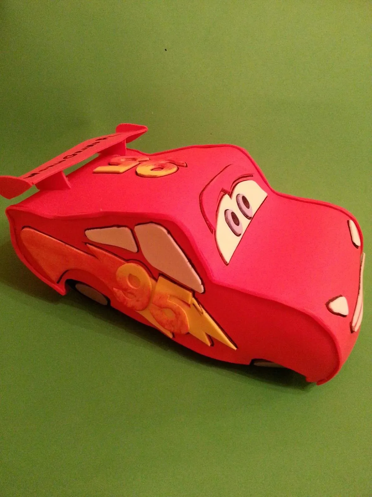 manualidades y fofuchas: Mi versión de Rayo Mcqueen (Cars)